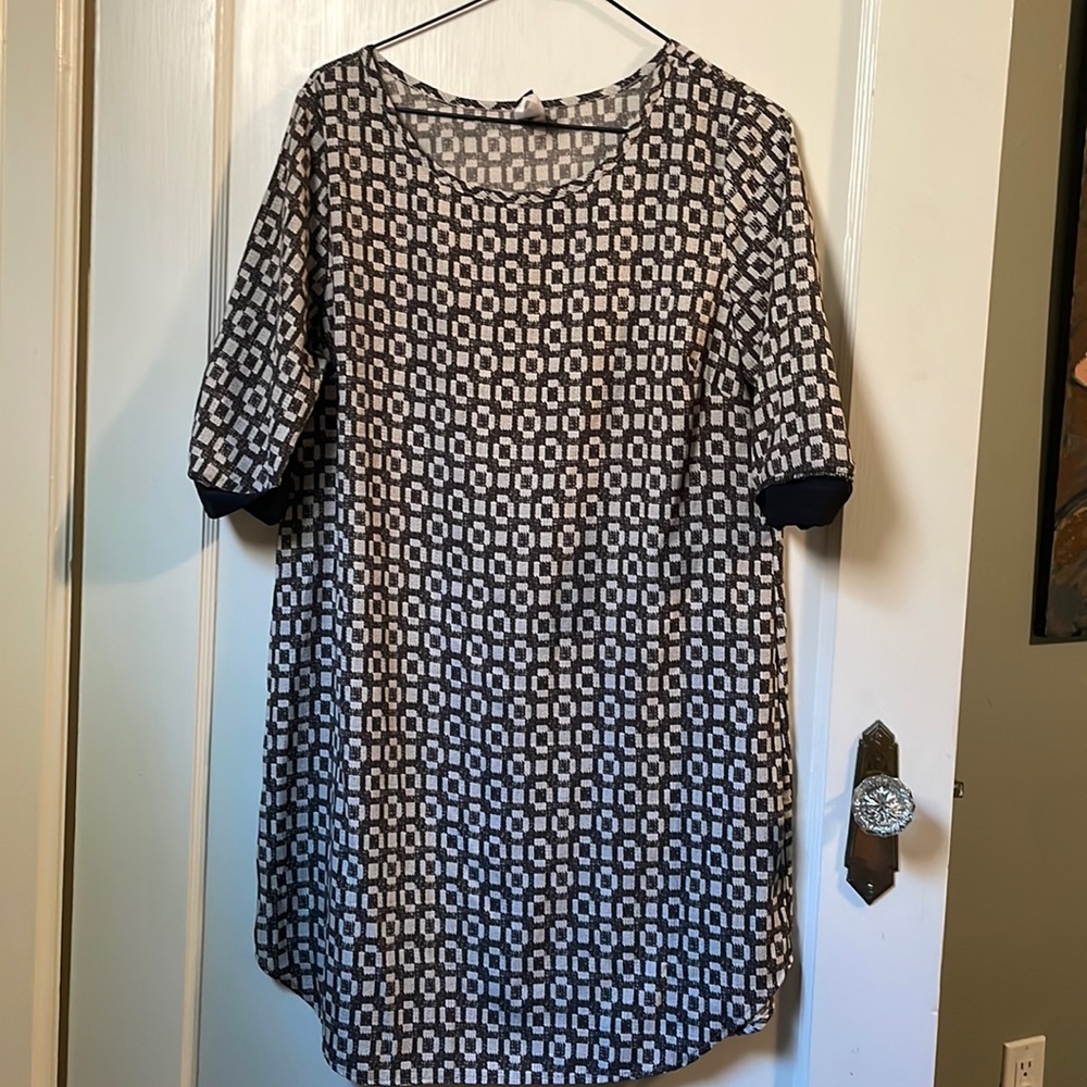 Half sleeve dress